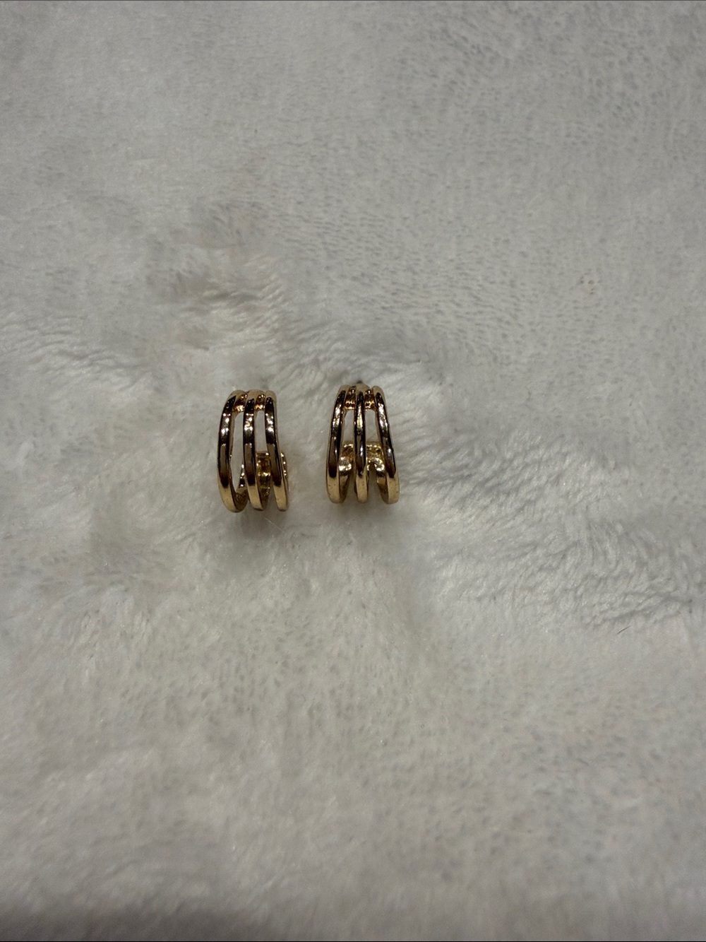 Gold Multi-Band Hoop Earrings - Women's Fashion Jewelry